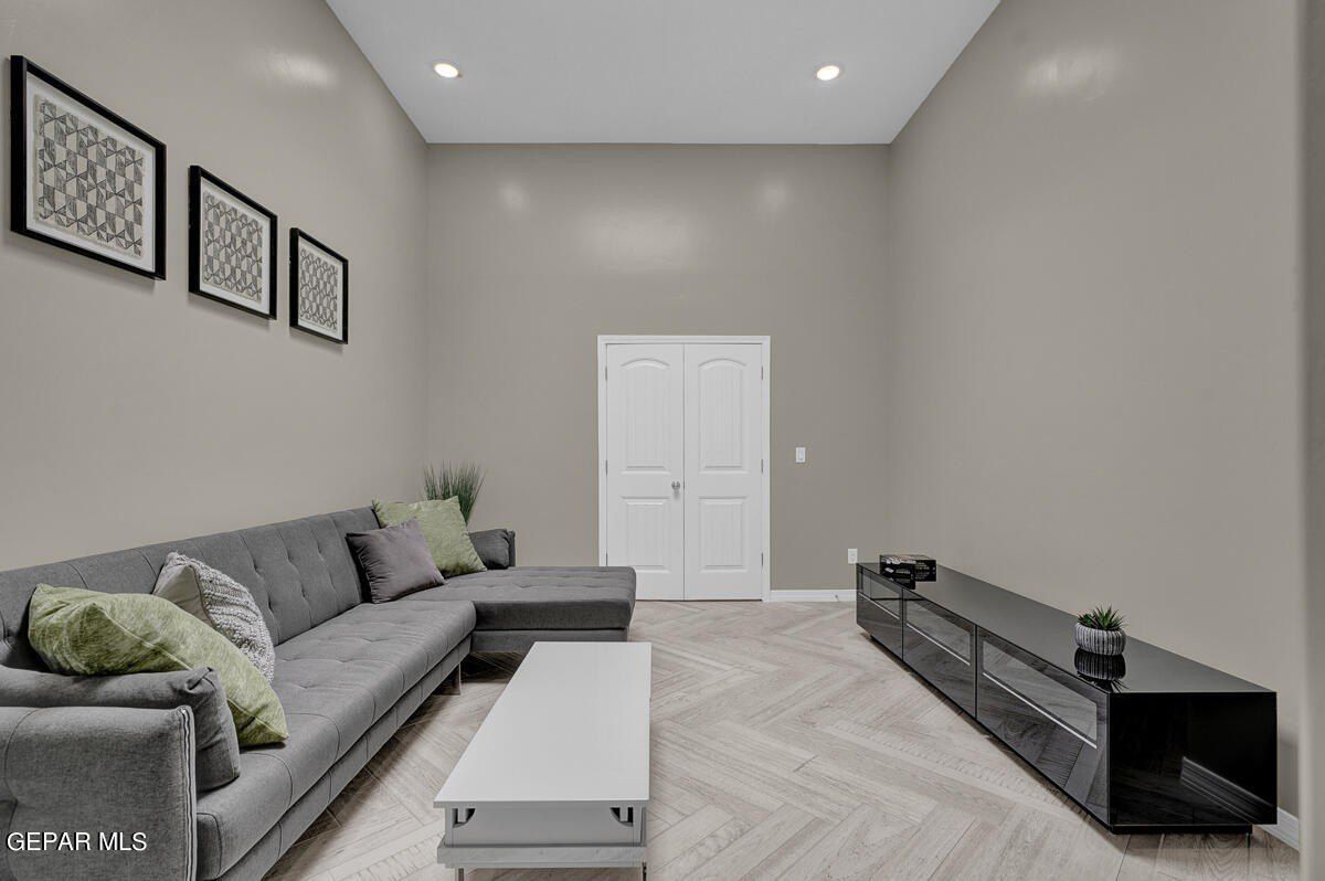 15325 Promise Court. El Paso, TX 79938