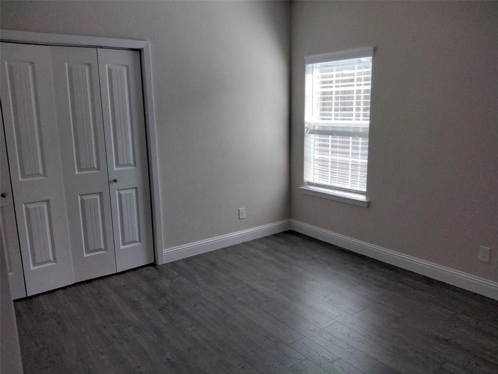 899 E Jefferson Street. Van Alstyne, TX 75495