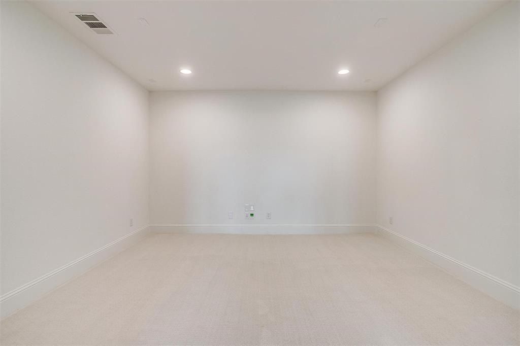 13229 Meadow Cross. Fort Worth, TX 76008