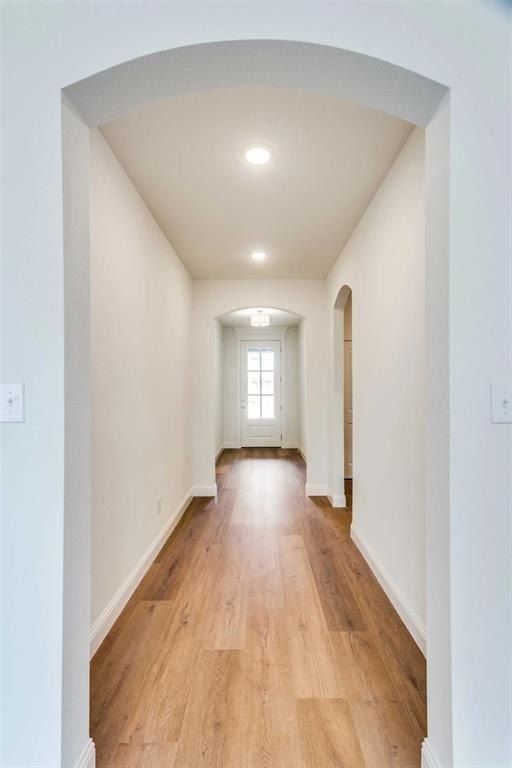 514 Hillcrest Circle. Justin, TX 76247