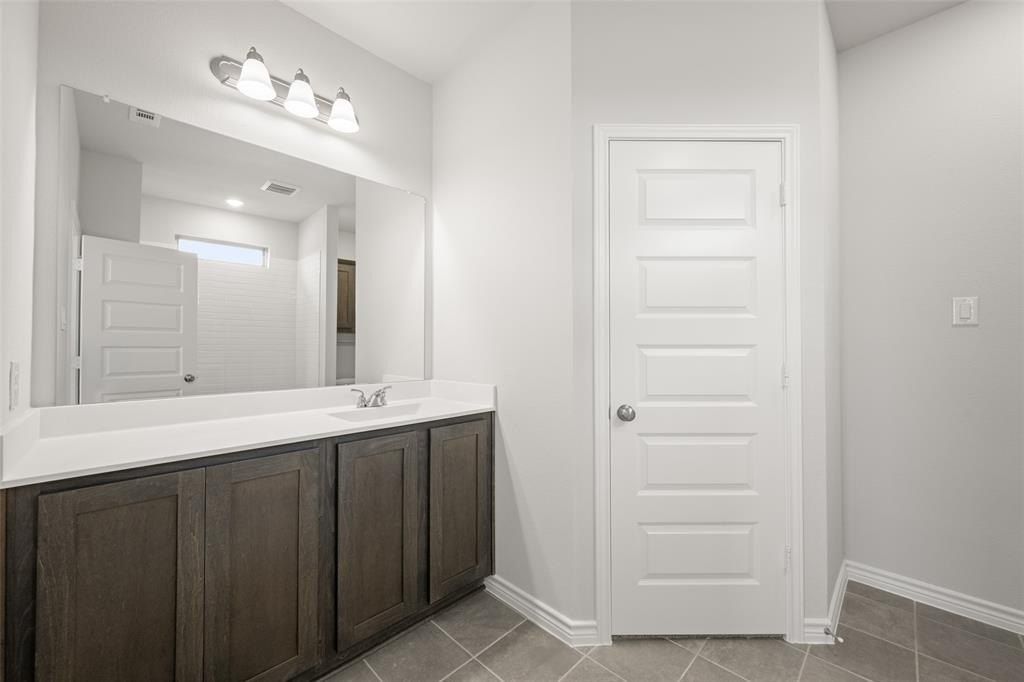 400402 Trailhead Lane. Denton, TX 76205