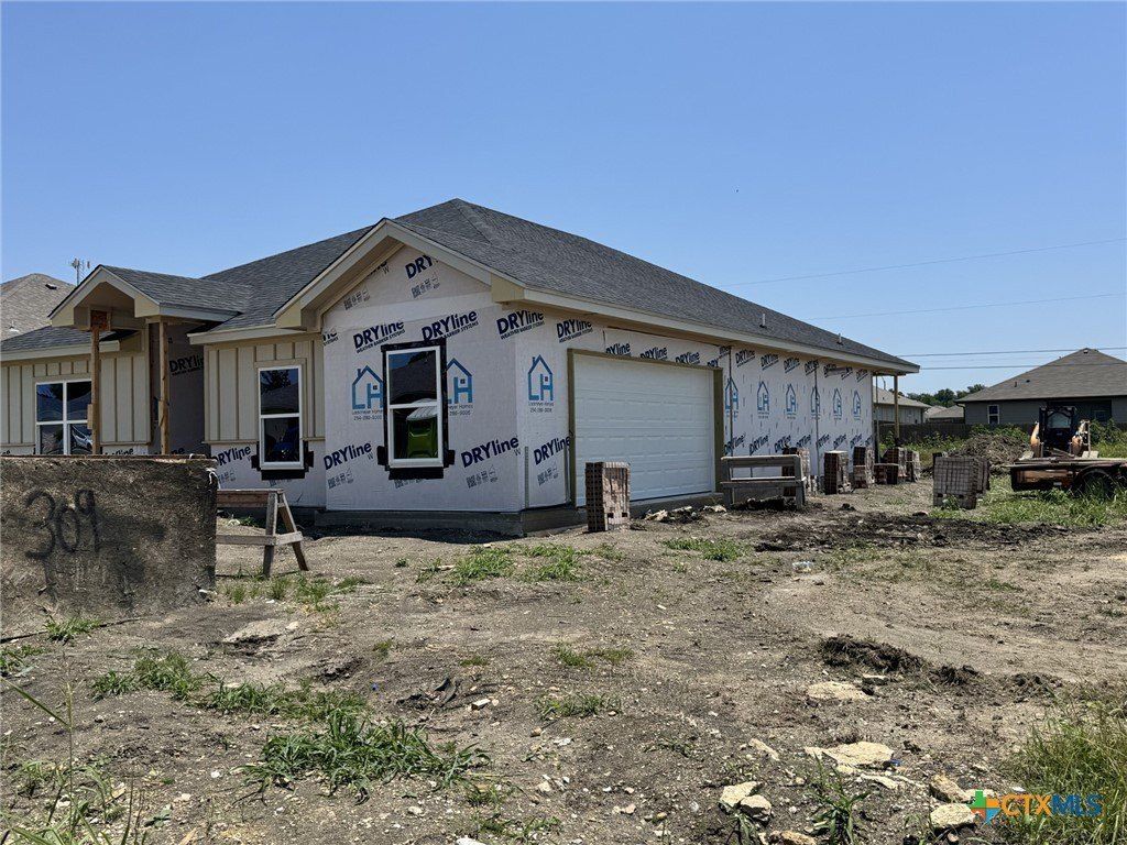 309 Shadbush Drive. Nolanville, TX 76559