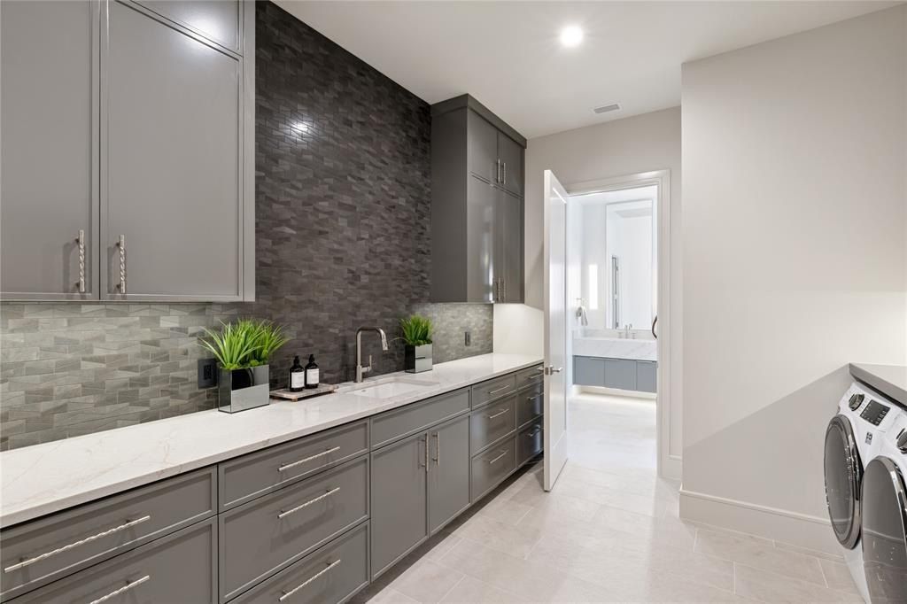 4557 Saint Estephe Place. Fort Worth, TX 76126