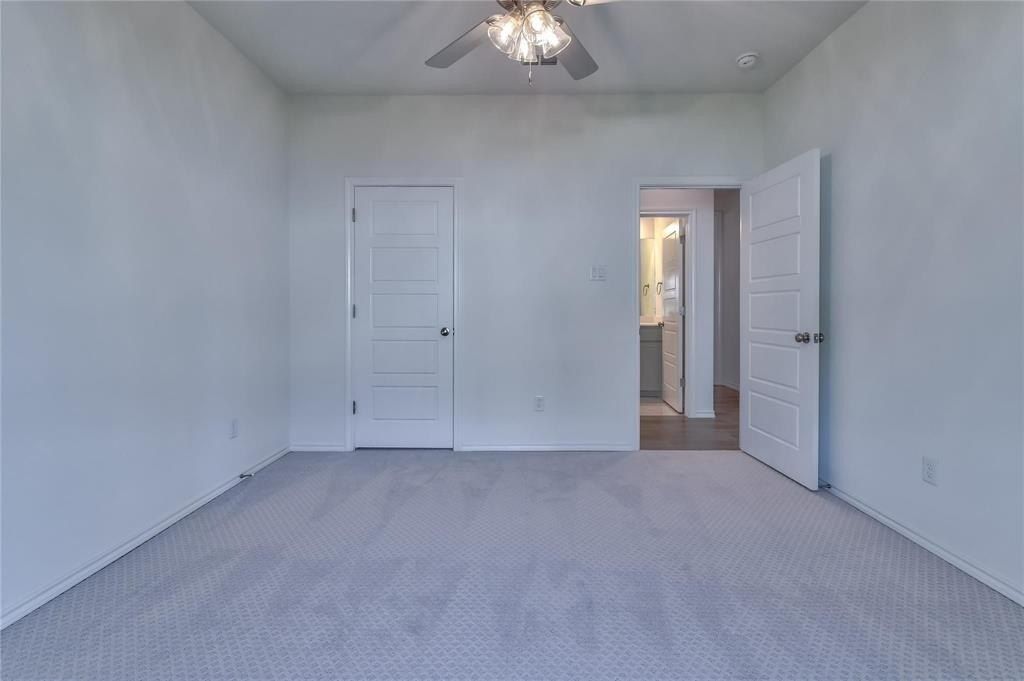 6817 Trail Rock. Benbrook, TX 76126