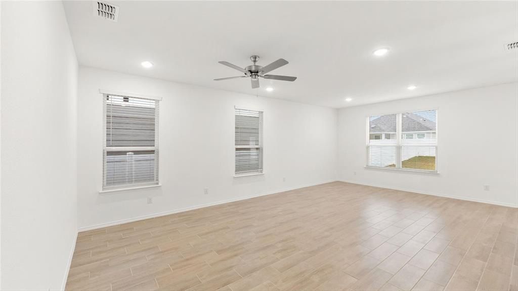 3108 Dixondale Drive. Fort Worth, TX 76108