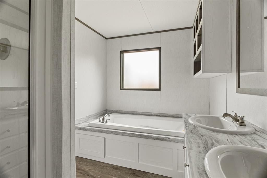 4510 Tennessee Trail. Granbury, TX 76048