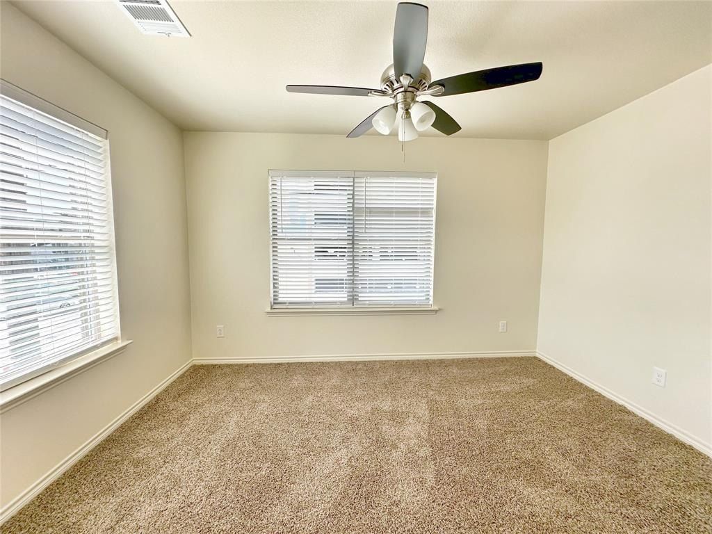 1701 St Louis Avenue. Fort Worth, TX 76110