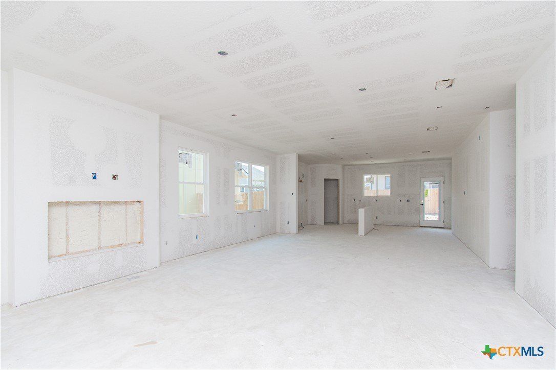 2017 Stillwell. Nolanville, TX 76559