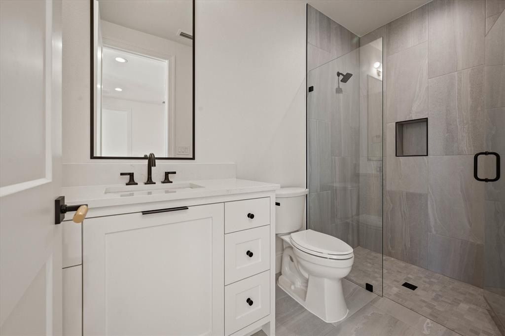 2951 Sunset Boulevard. Flower Mound, TX 75022