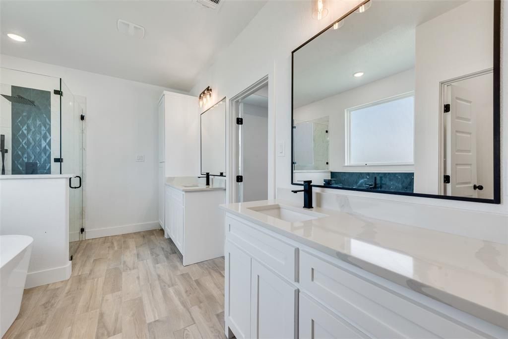 8500 Wild Colt Drive. Godley, TX 76044