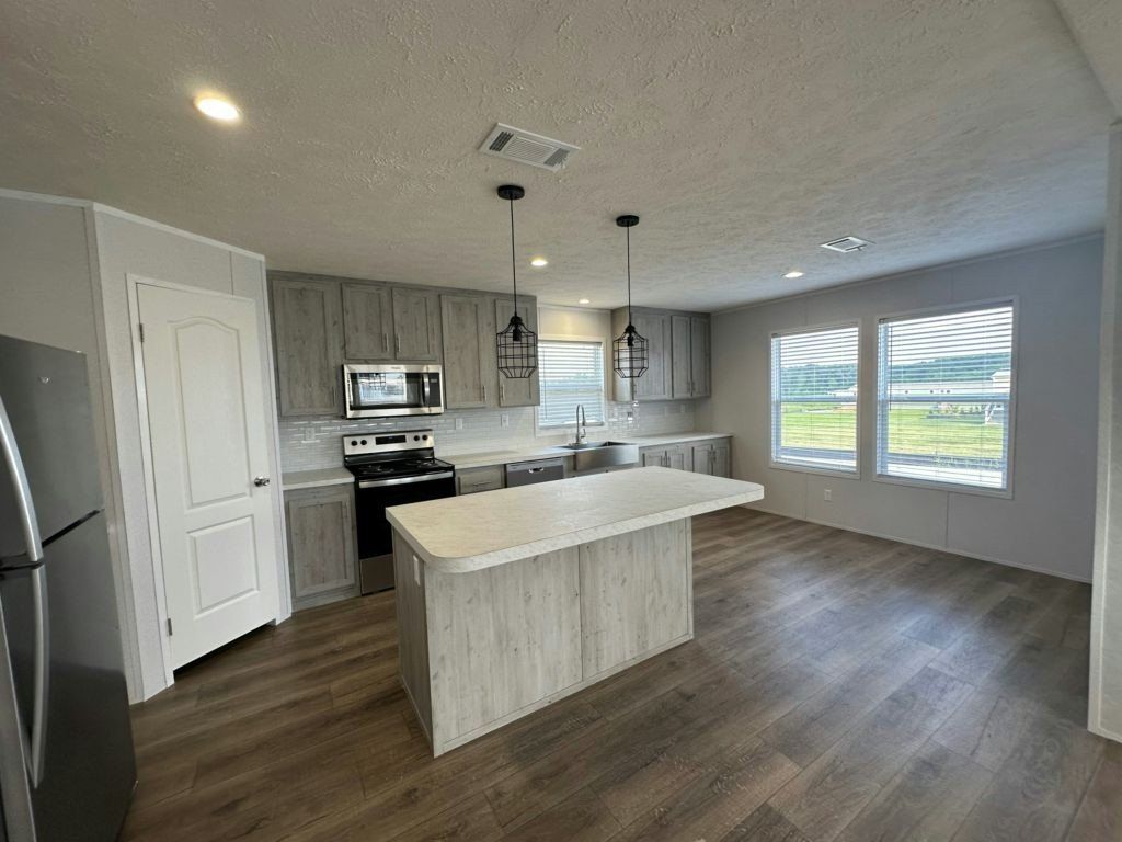 113 Shiloh Arbor Lane. Willis, TX 77318