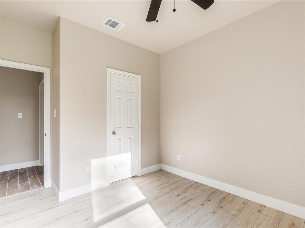 1510 N Wilhite Street. Cleburne, TX 76031