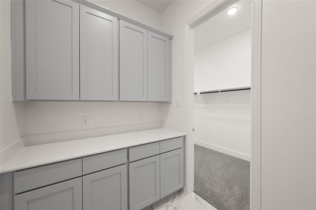 10610 Barleycorn Lane. Venus, TX 76084