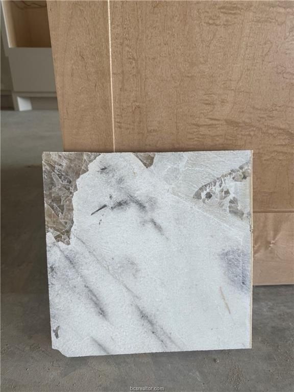 944 Calaveras. College Station, TX 77845