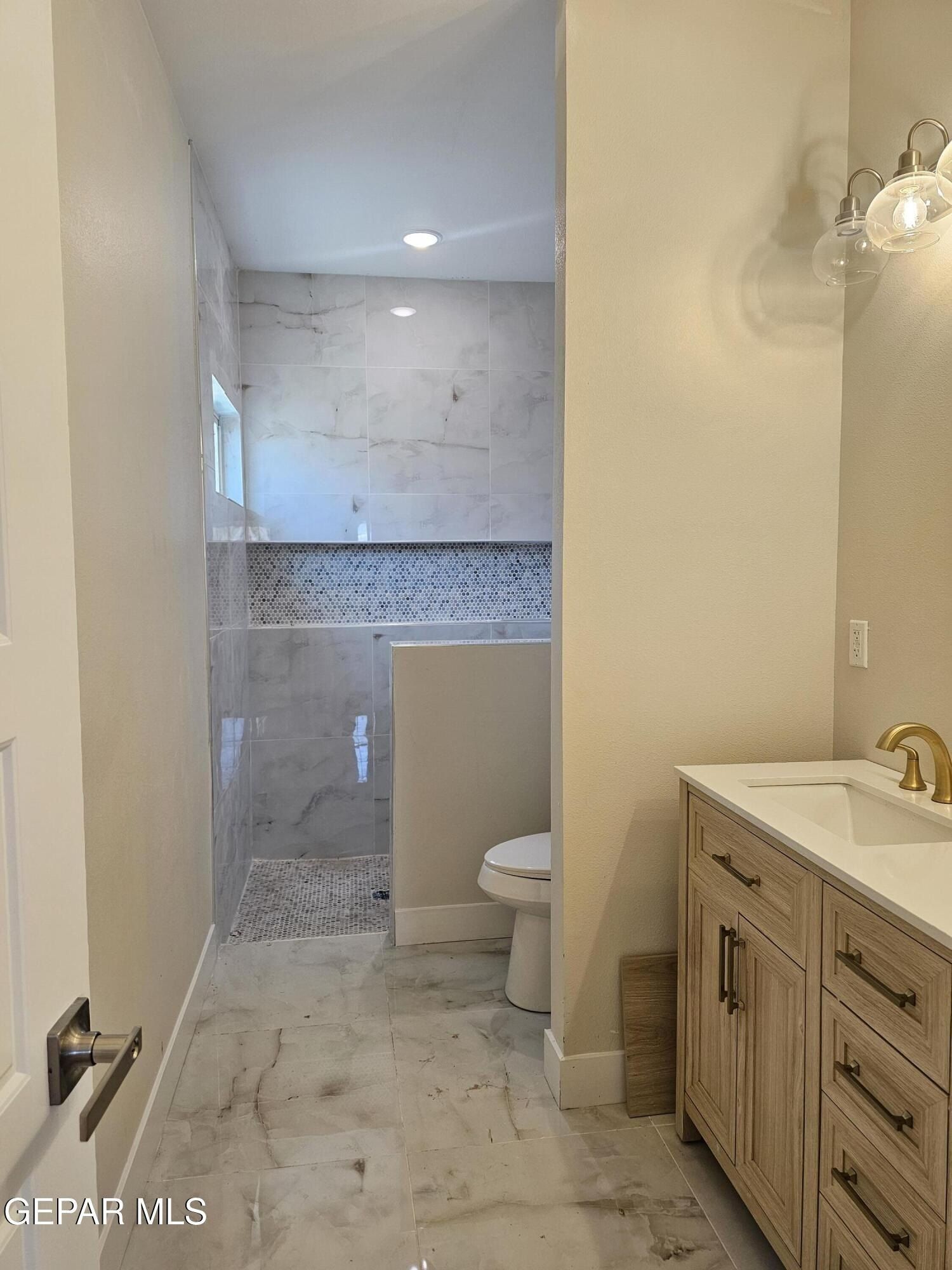 474 Sylvia Court. Socorro, TX 79927