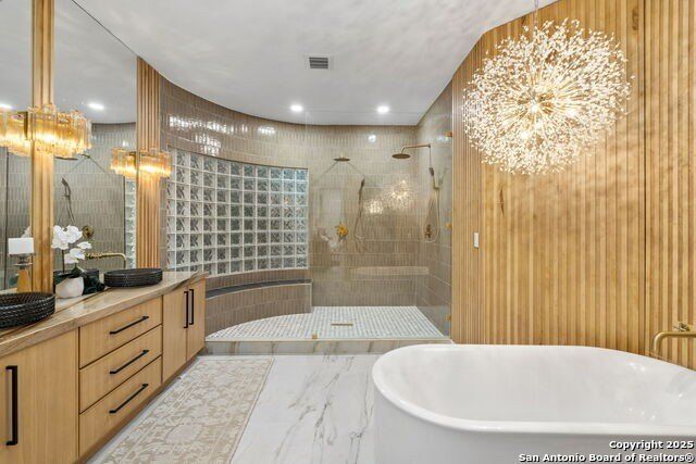 6 Turin Ct. San Antonio, TX 78257