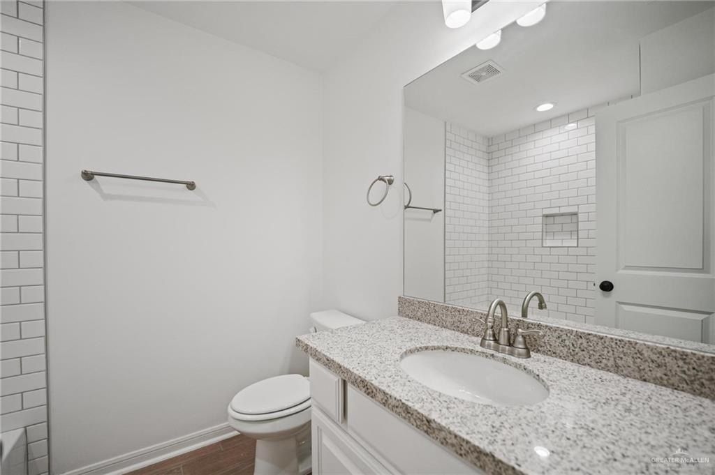 8306 N 34Th Lane. McAllen, TX 78504