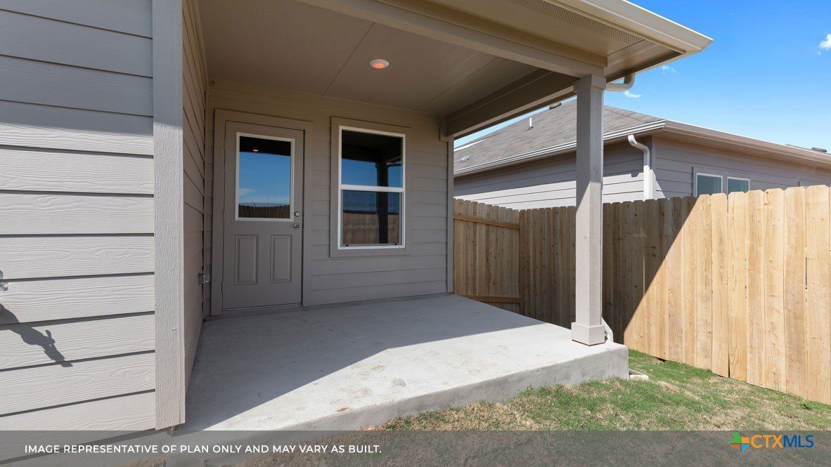 315 Bluetick Trail. Seguin, TX 78155