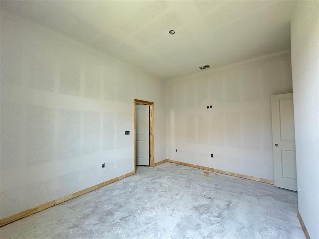 403 Magnolia Drive. Troy, TX 76579