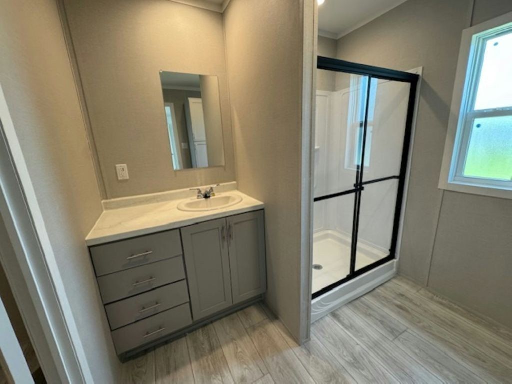 17 Bonnet Street. Willis, TX 77318