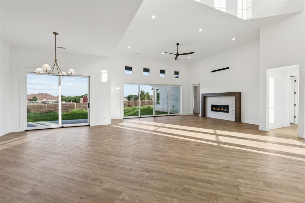 4930 Magnolia Trail. Midlothian, TX 76065