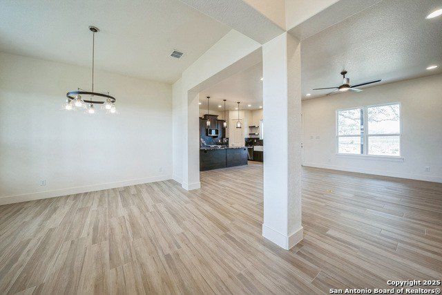 313 Firewheel Loop. Floresville, TX 78114