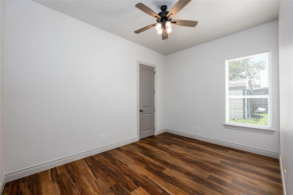 595 Kontiki Drive. Tool, TX 75143