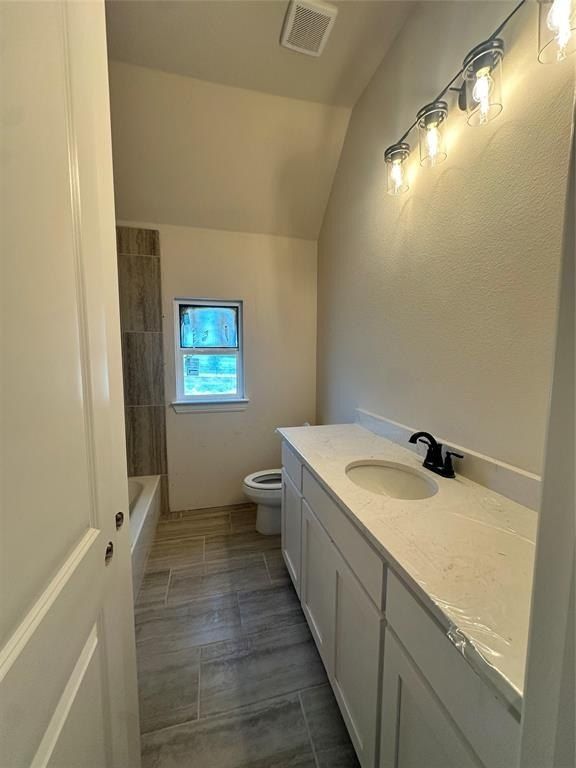 108 Blackstar Lane. Decatur, TX 76234