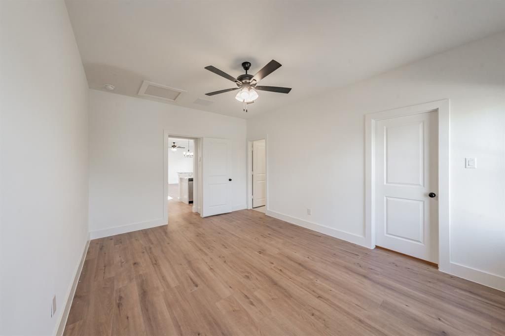 1224 Elva Warren Street. Fort Worth, TX 76115