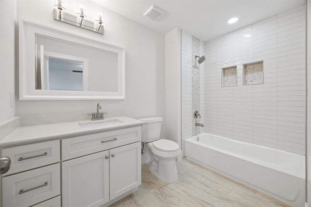 590 Vz Cr 2147. Canton, TX 75103