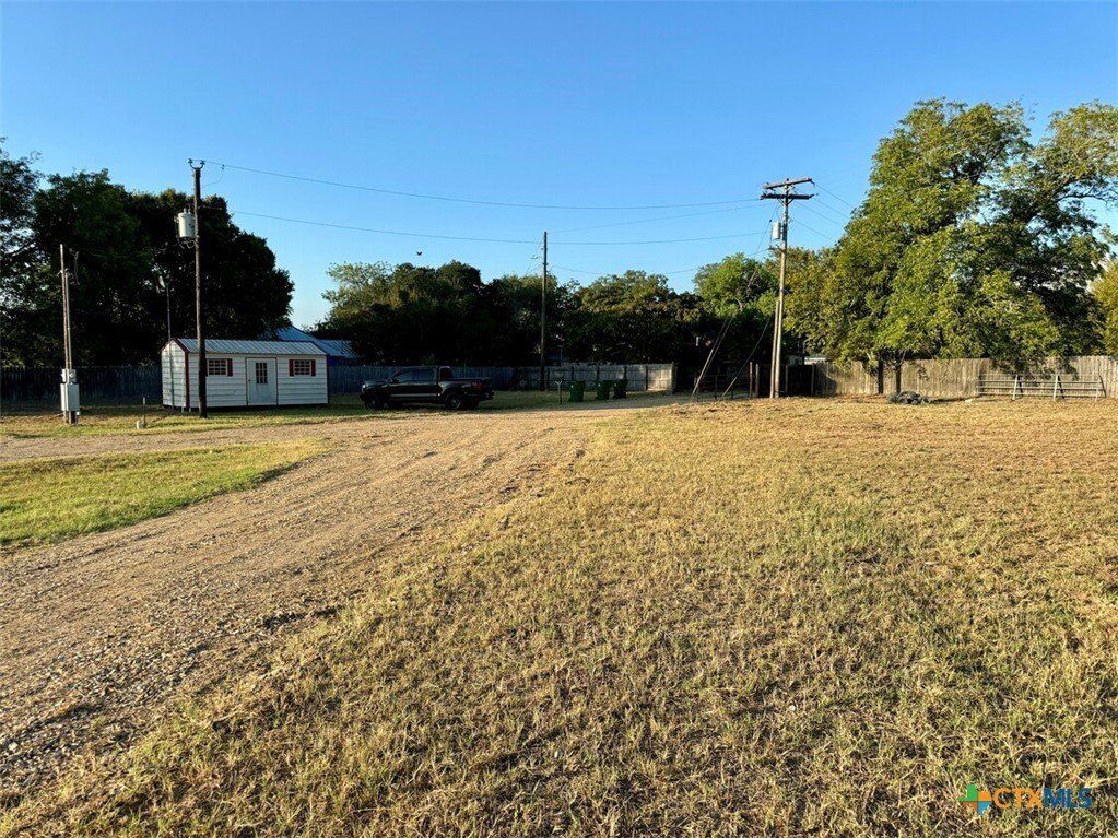 133 Wheeler Street. Stockdale, TX 78160