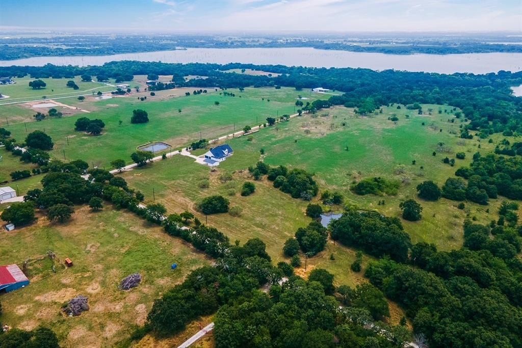 202 William Brewer Road. Collinsville, TX 76233