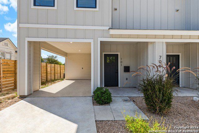 706 Martin Luther King Dr. San Antonio, TX 78203