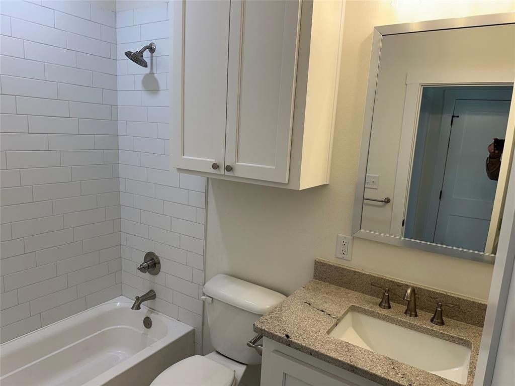 204 Ella Street. Whitesboro, TX 76273