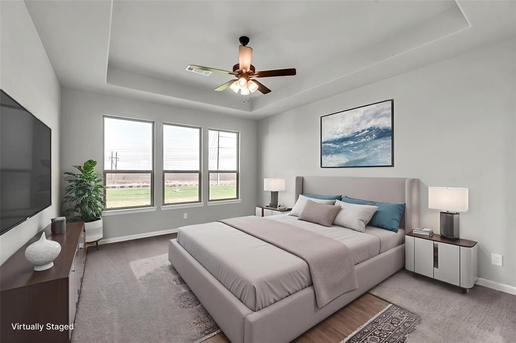 150 Roosevelt Lane. Valley View, TX 76272