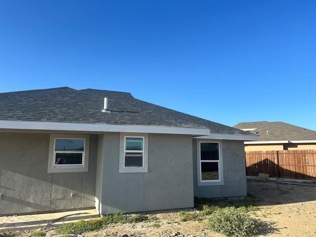 2874 Garden View Dr. Eagle Pass, TX 78852