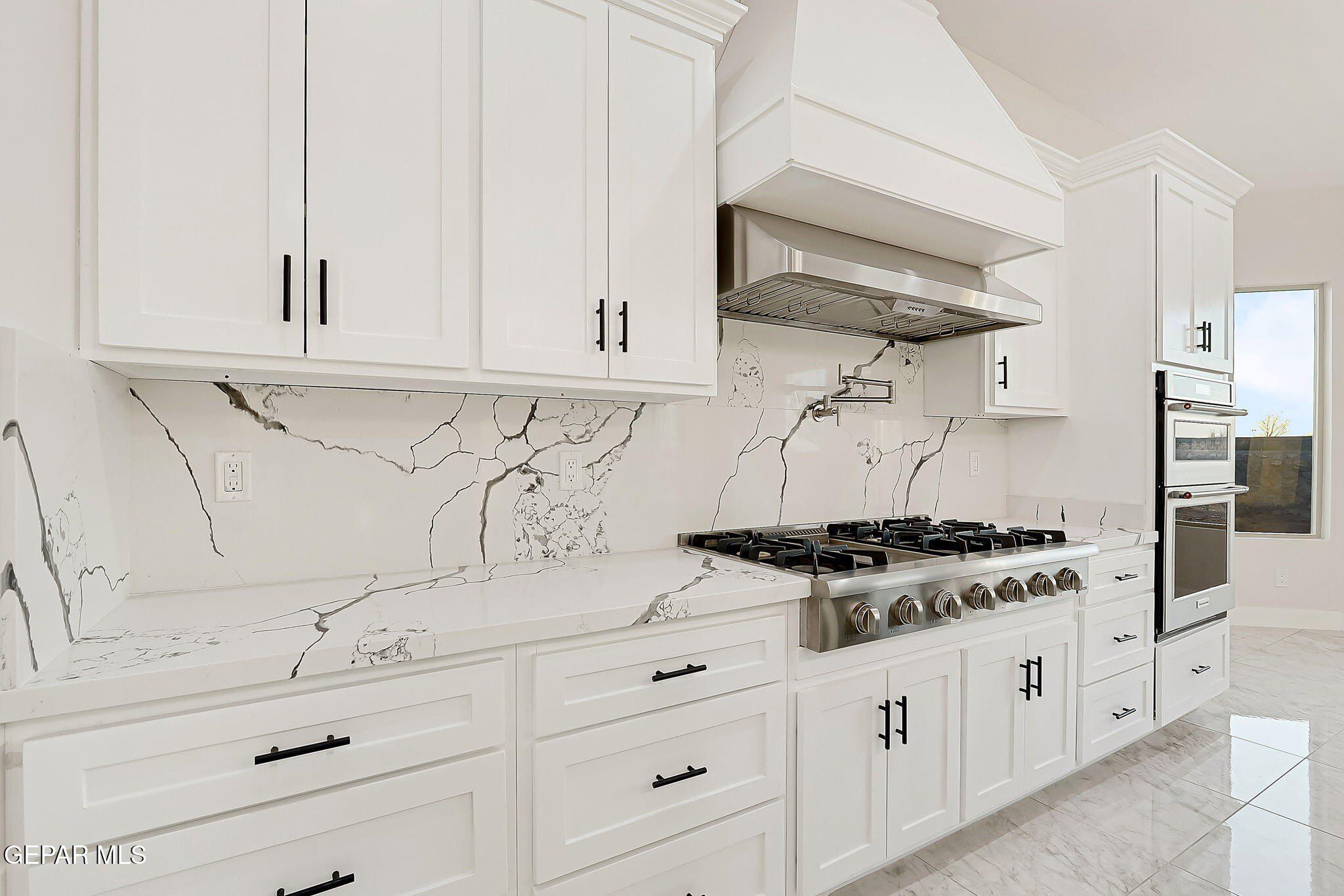 5640 Rio Bonito Circle. El Paso, TX 79932