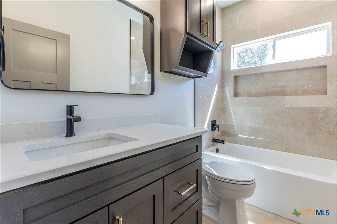 645 Jonquil Drive. Spring Branch, TX 78070