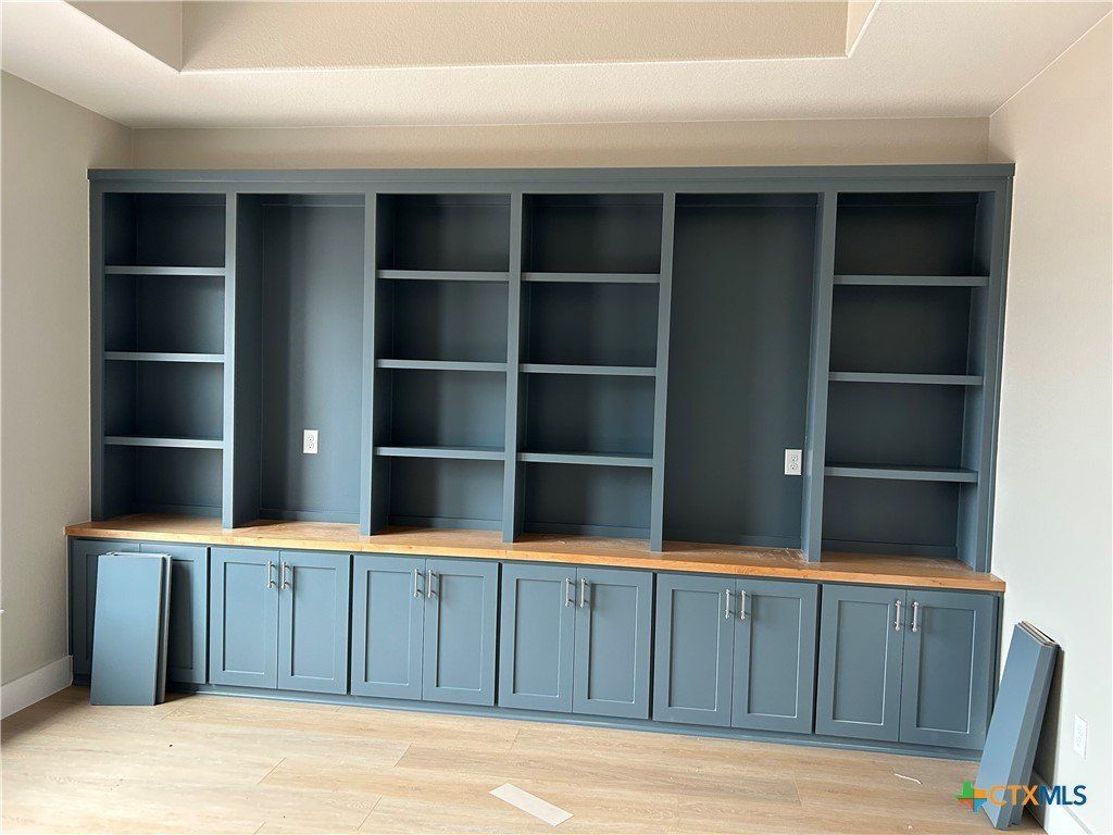 103 Still Meadow Drive. Kingsland, TX 78639