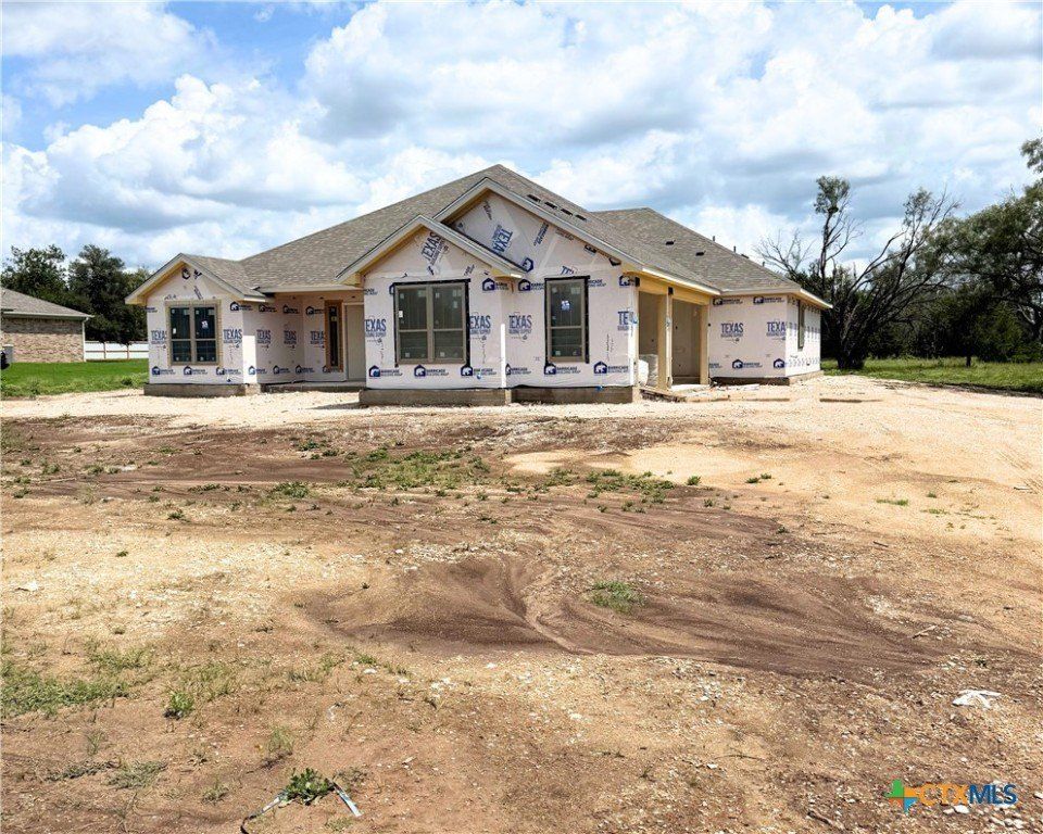 949 County Road 3152. Kempner, TX 76539