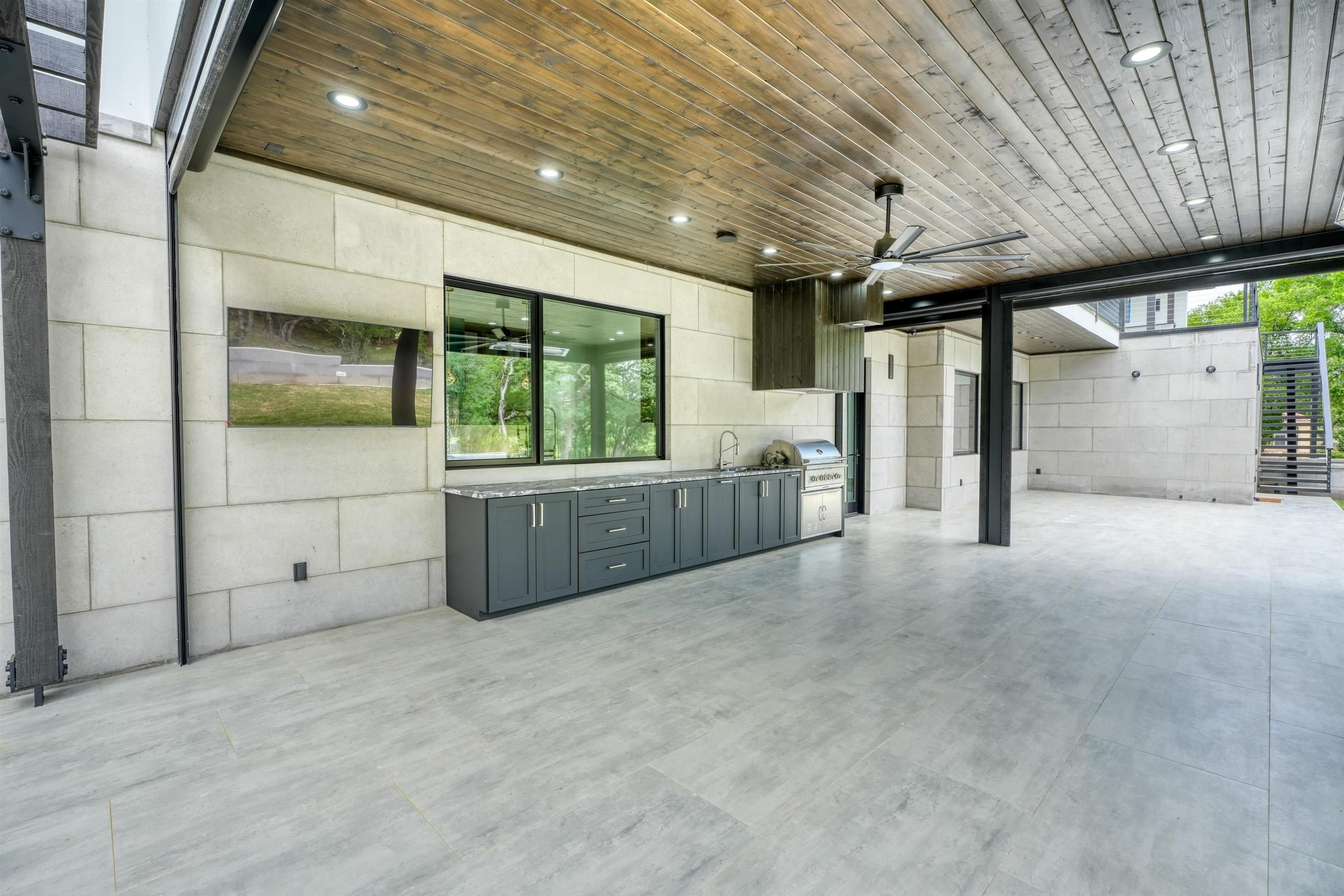 405 Bay West Blvd. Horseshoe Bay, TX 78657