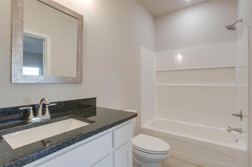 301 S Lamar Street. Itasca, TX 76055