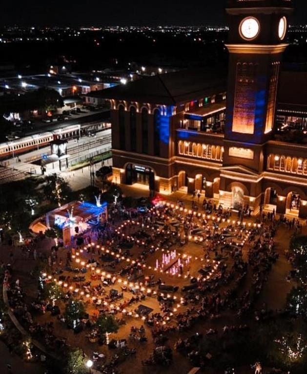 250 E Dallas Street. Grapevine, TX 76051