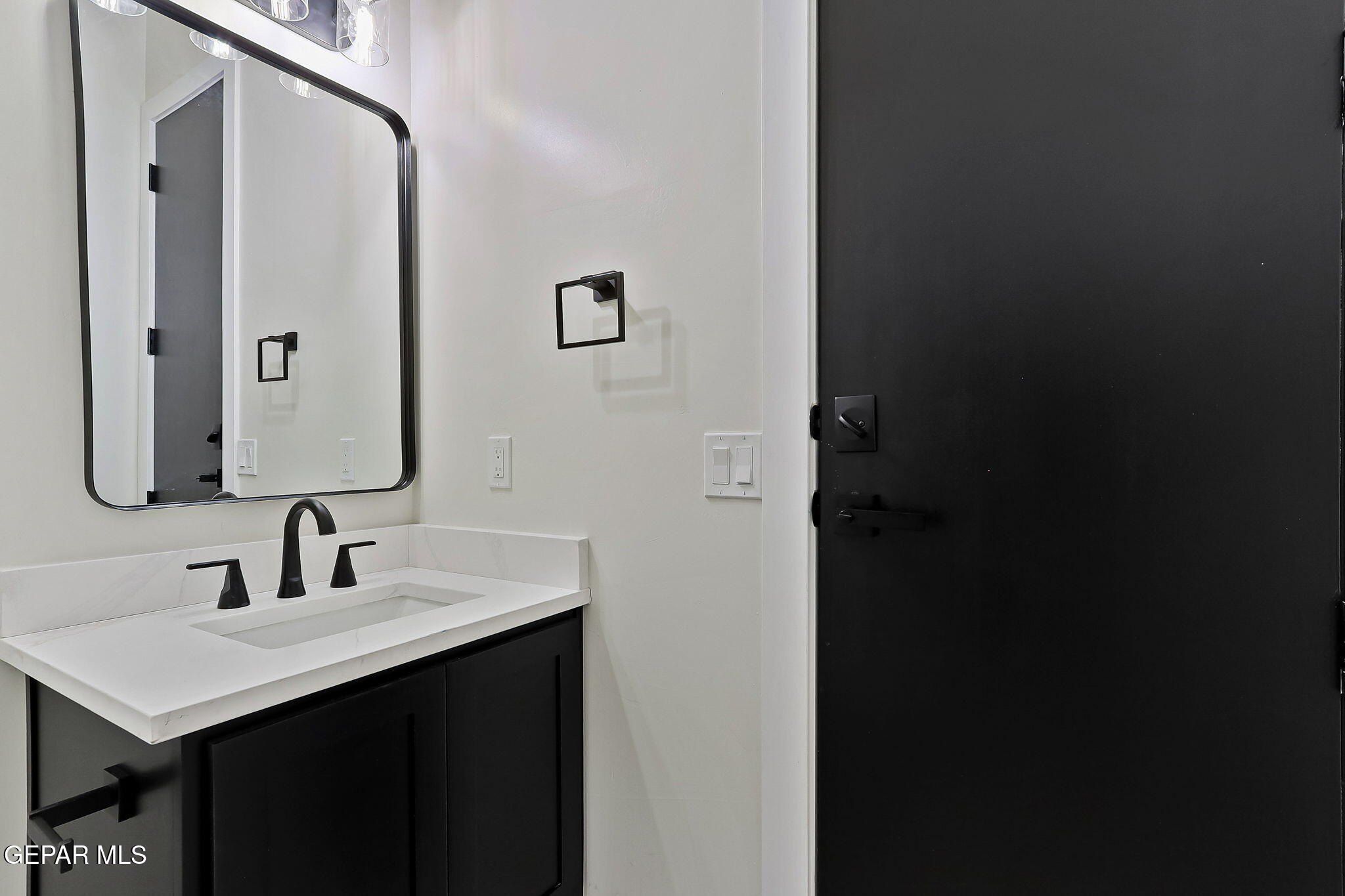 5644 Rio Bonito Circle. El Paso, TX 79932