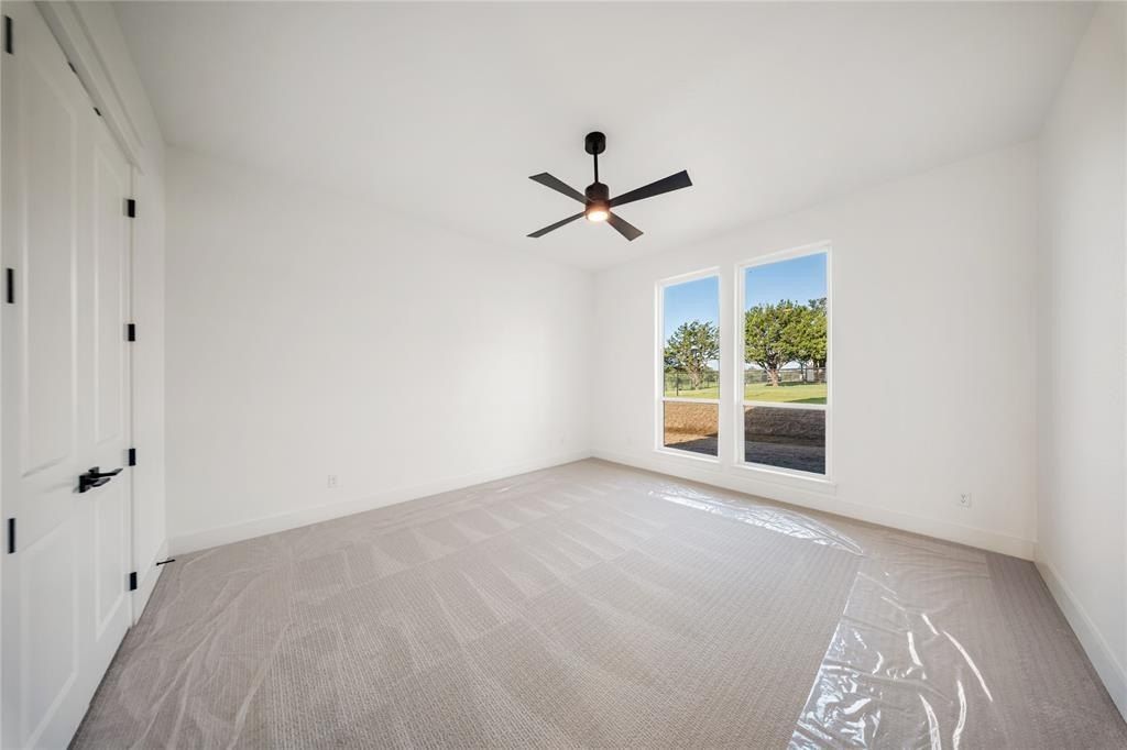 1038 Deer Island Court. Azle, TX 76020