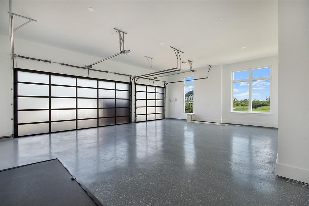 389 Hidden Leaf Circle. Sunnyvale, TX 75182