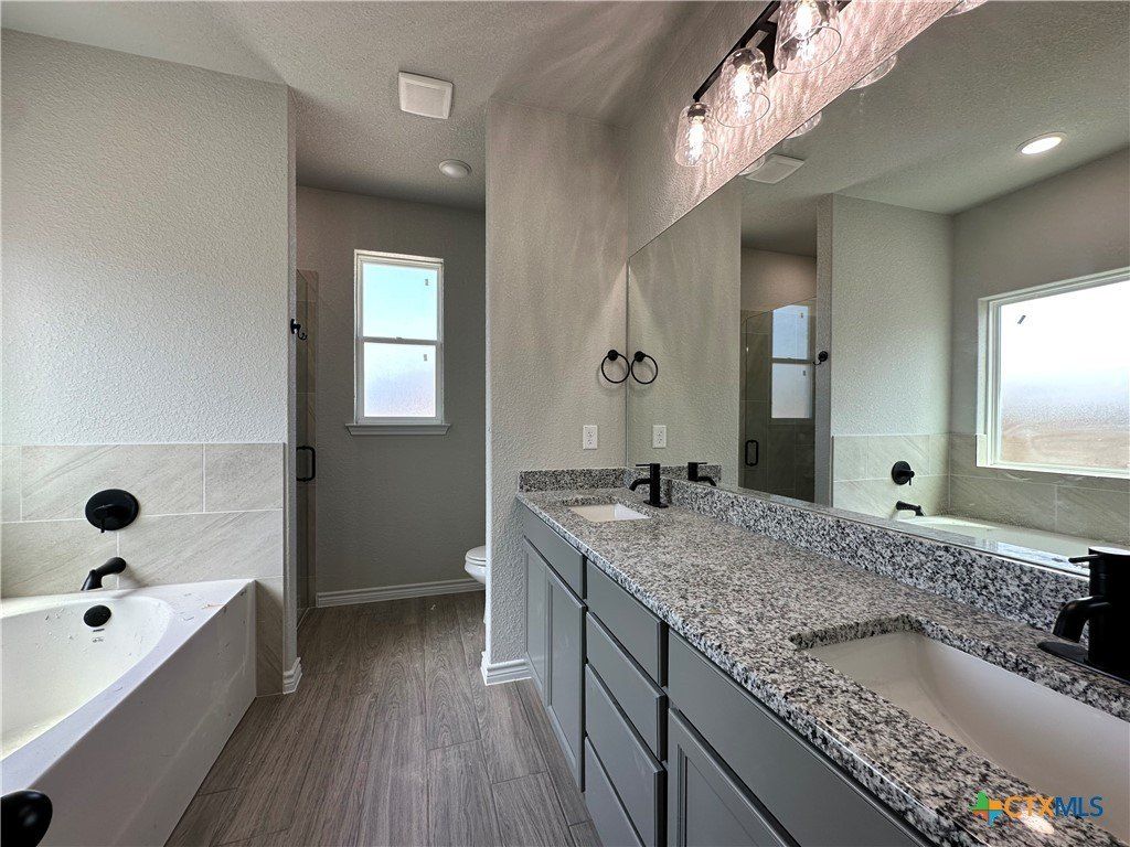 2580 Settlers Oak Drive. Belton, TX 76513