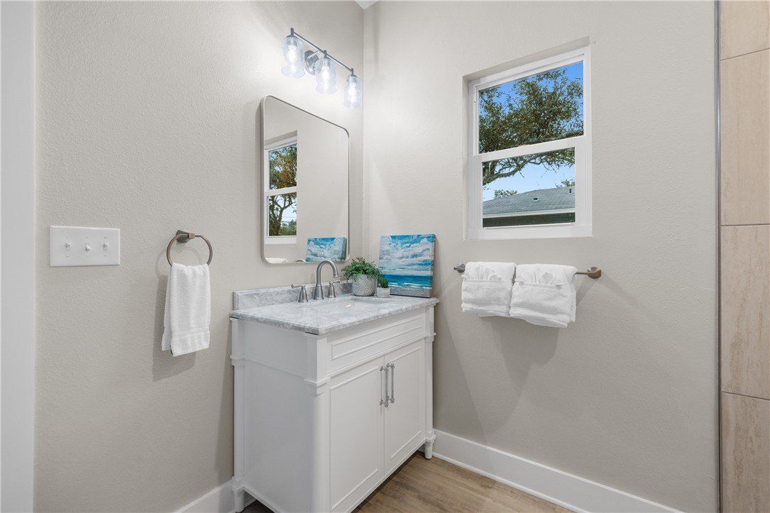 305 Steart Street. Rockport, TX 78382