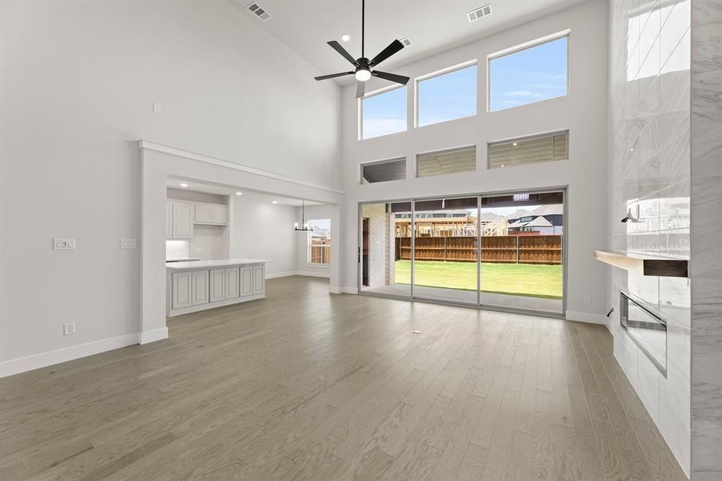 4213 Bellview Way. Celina, TX 75009