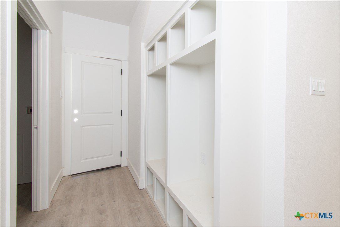 2013 Stillwell Street. Nolanville, TX 76559